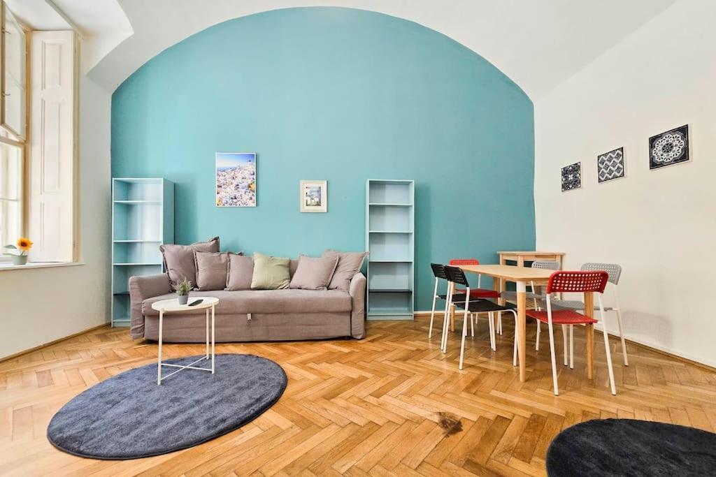 Seventh Sense Apartment Будапеща Екстериор снимка